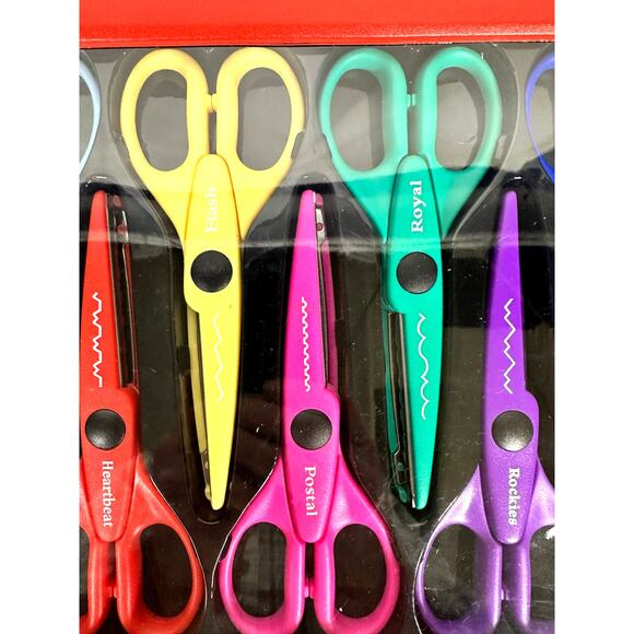 Decorative Edge Craft Scrapbooking Scissors Set of 12 with Carrying Storage Case - Picture 4 of 8